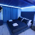 Romance شقة