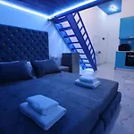 شقة Romance